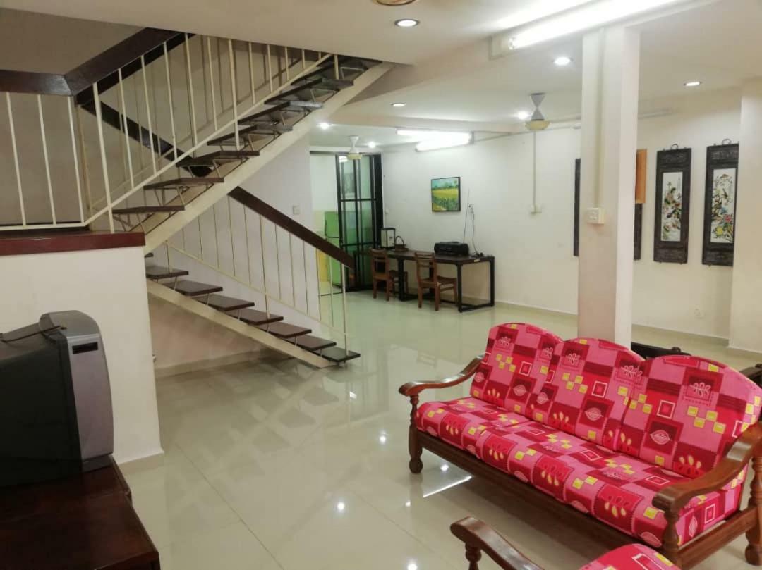Sweethome For Travelers Seremban Bagian luar foto